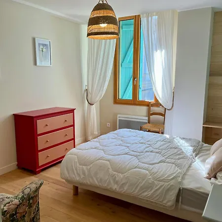 Charming House In An Organic Wine Estate 프롱티냥