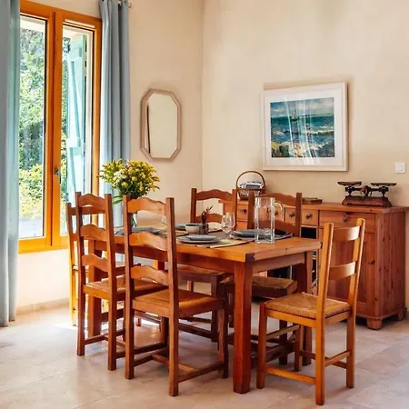 펜션 Charming House In An Organic Wine Estate *